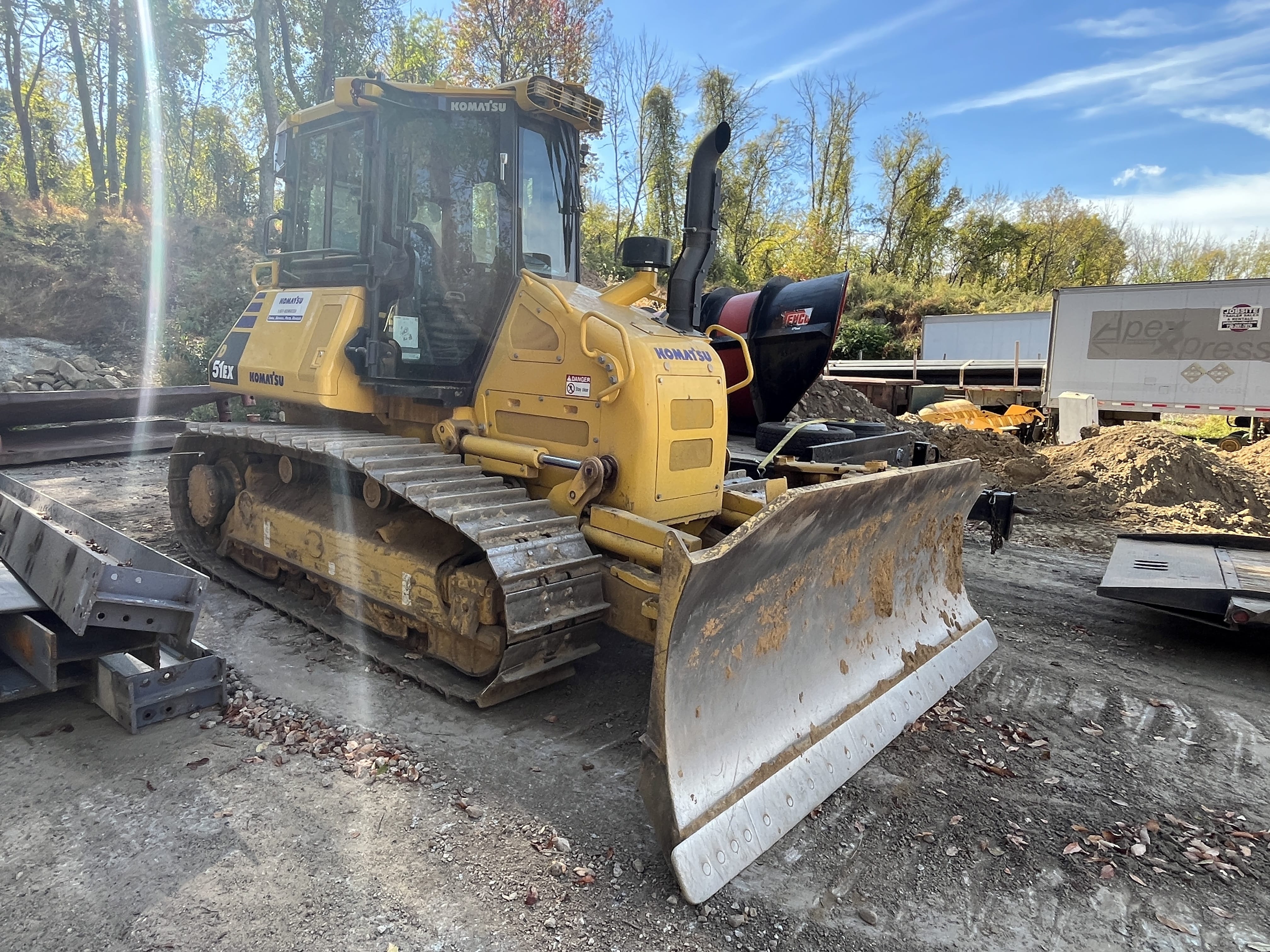 2023 Komatsu D51EXI-24 Equipment Image0