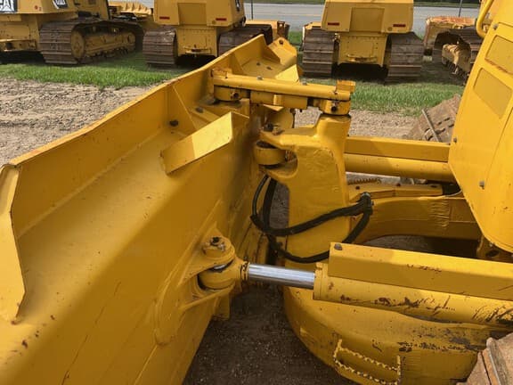 Image of Komatsu D61PX-24 equipment image 4