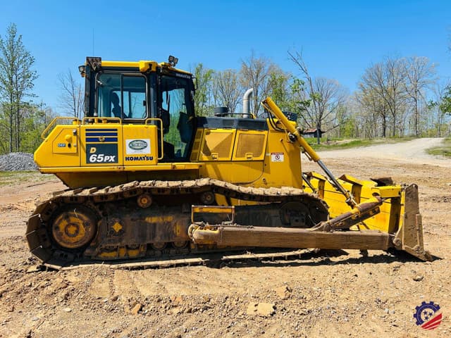 Image of Komatsu D65PX-18 equipment image 4