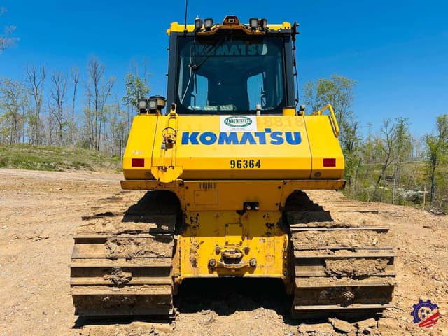 Image of Komatsu D65PX-18 equipment image 3