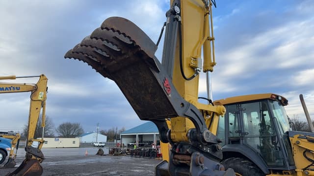 Image of Komatsu PC210 LC-11 equipment image 4