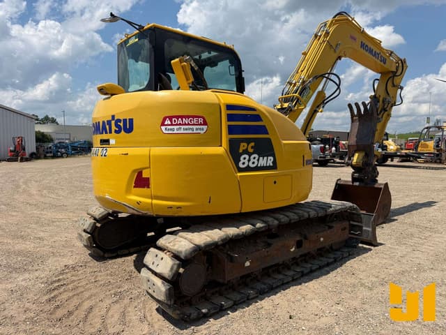 Image of Komatsu PC88MR-10 equipment image 4