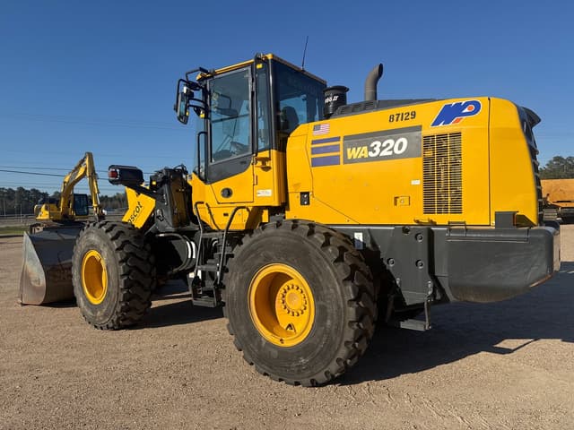 Image of Komatsu WA320-8 equipment image 1