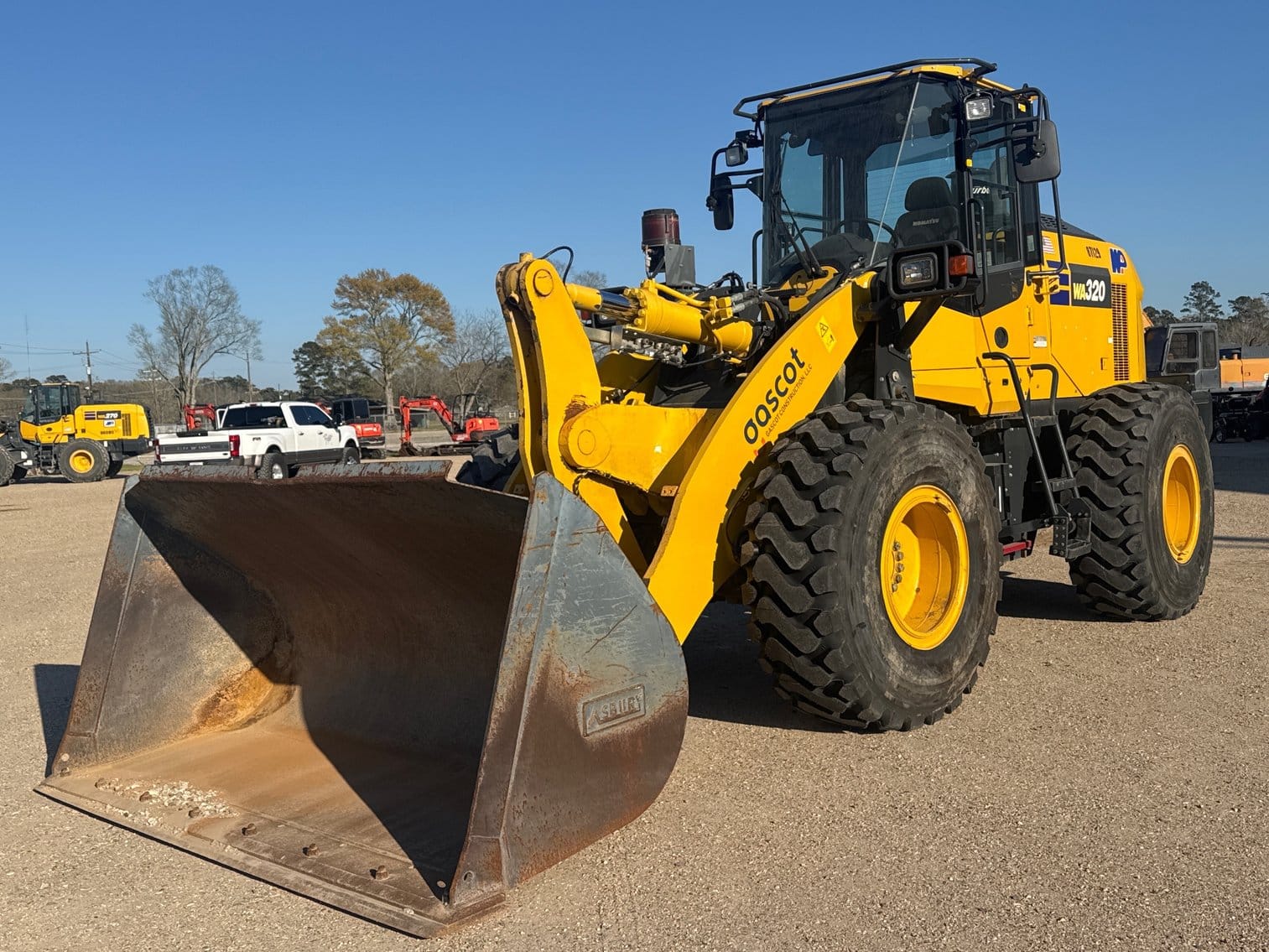 2023 Komatsu WA320-8 Equipment Image0