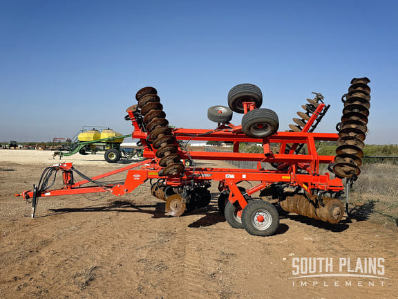 2023 Kuhn Krause 8220 Equipment Image0