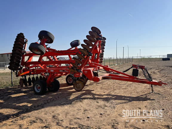 Image of Kuhn Krause 8220 Image 1