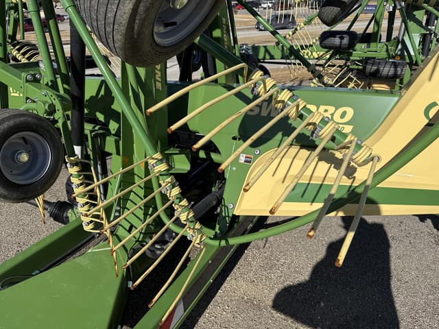 Image of Krone Swadro TC1370 equipment image 3