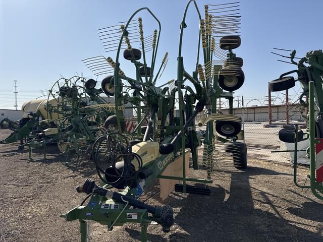 Image of Krone Swadro TC880 equipment image 2