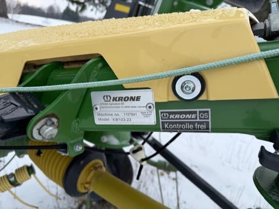 Image of Krone Vendro 680 equipment image 4