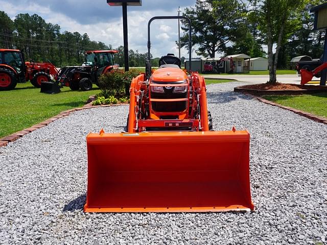 Image of Kubota B2401 equipment image 4