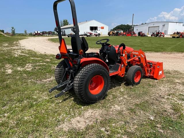 Image of Kubota B2301HSD equipment image 1