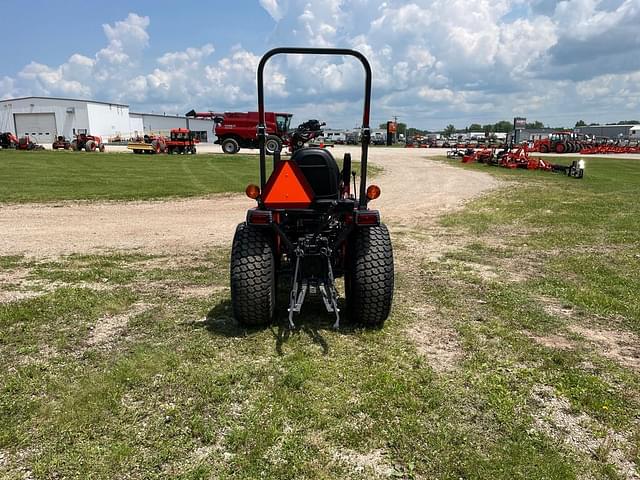 Image of Kubota B2301HSD equipment image 2