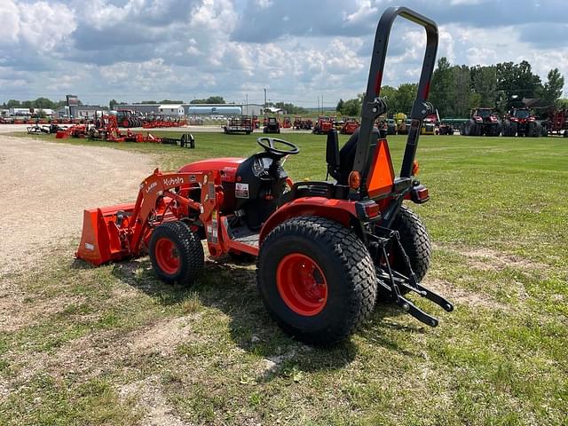 Image of Kubota B2301HSD equipment image 3