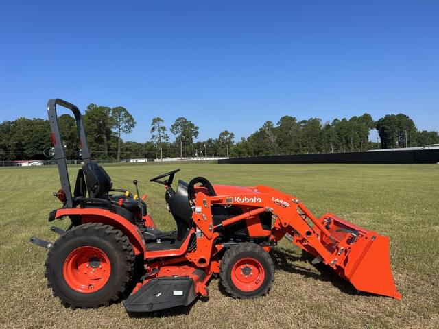Image of Kubota B2301HSD equipment image 4