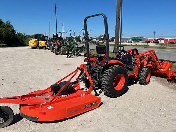 Image of Kubota B2401 equipment image 2