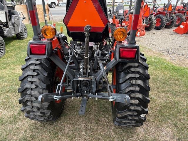 Image of Kubota B2401DT equipment image 3