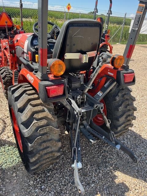 Image of Kubota B2401DT equipment image 3