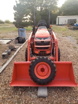 Image of Kubota B2601 equipment image 4