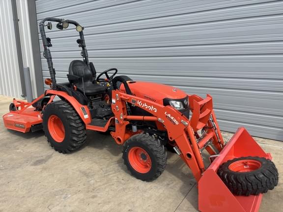 Image of Kubota B2601 equipment image 4