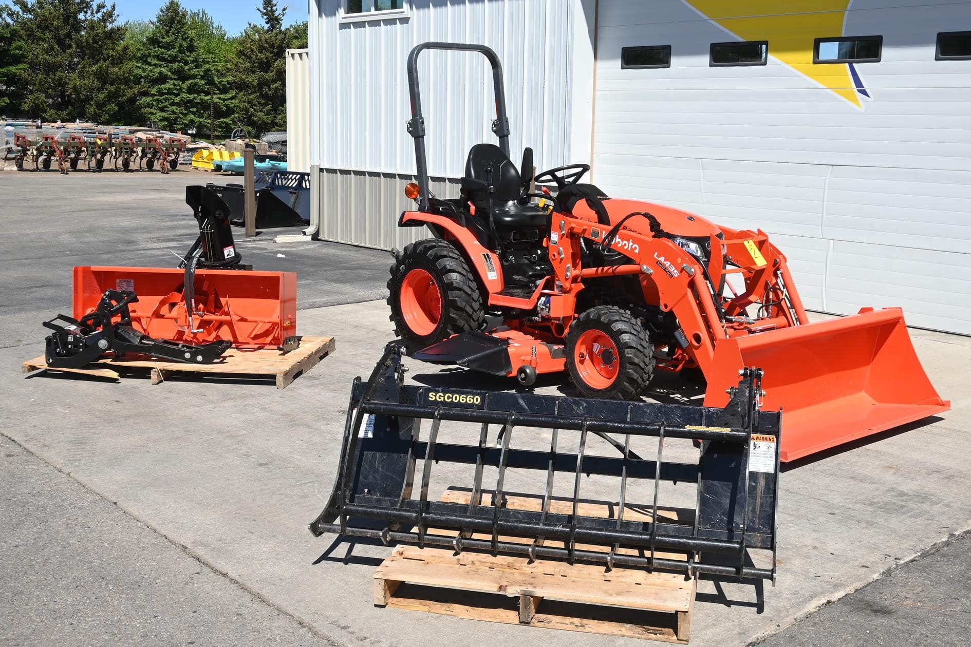 2023 Kubota B2601 Equipment Image0