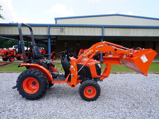 Image of Kubota B2601HSD equipment image 1