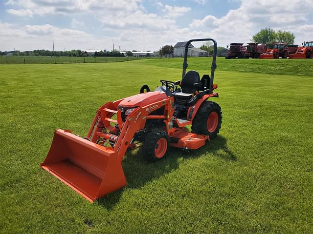 Image of Kubota B2601HSD equipment image 1