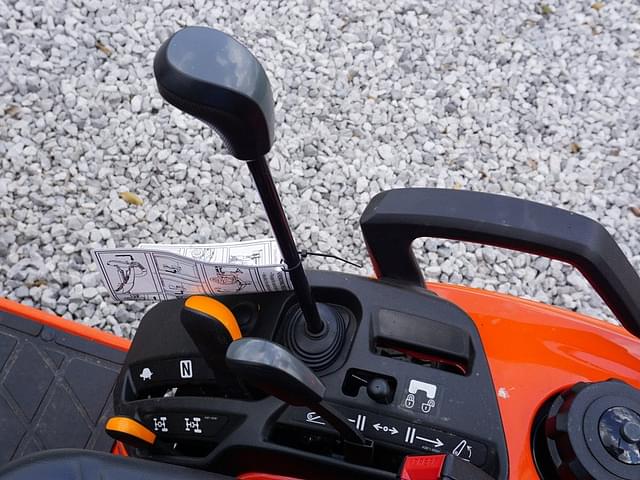 Image of Kubota BX23 equipment image 4