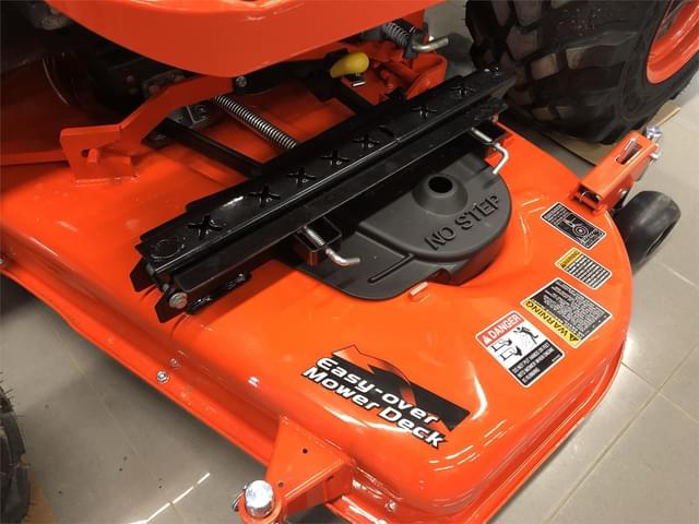 Image of Kubota BX2380 equipment image 2