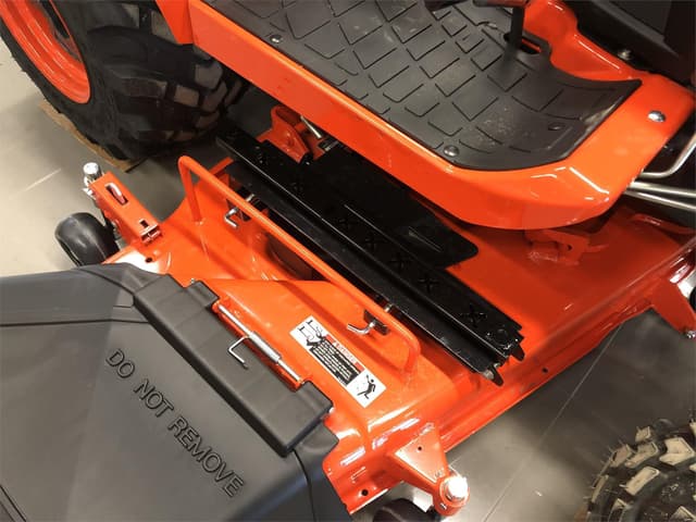 Image of Kubota BX2380 equipment image 3