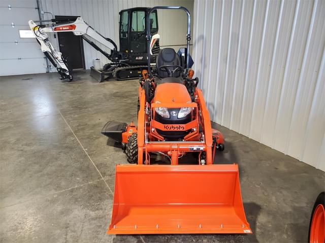 Image of Kubota BX2380 equipment image 3