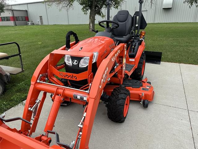 Image of Kubota BX2680 equipment image 3