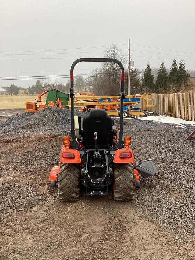 Image of Kubota BX2680 equipment image 2