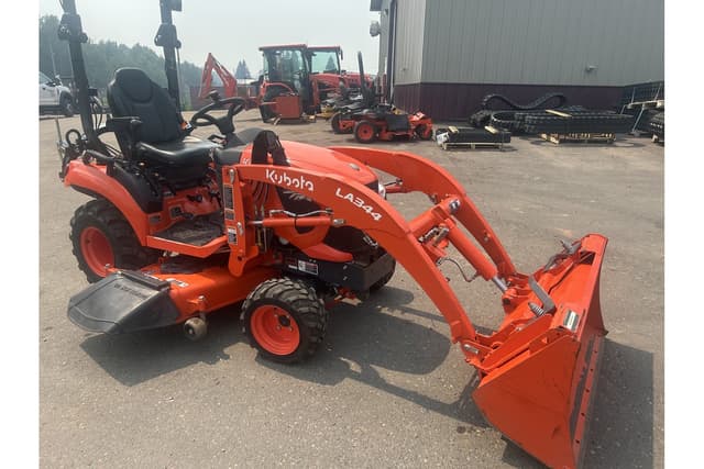 Image of Kubota BX2680 equipment image 2