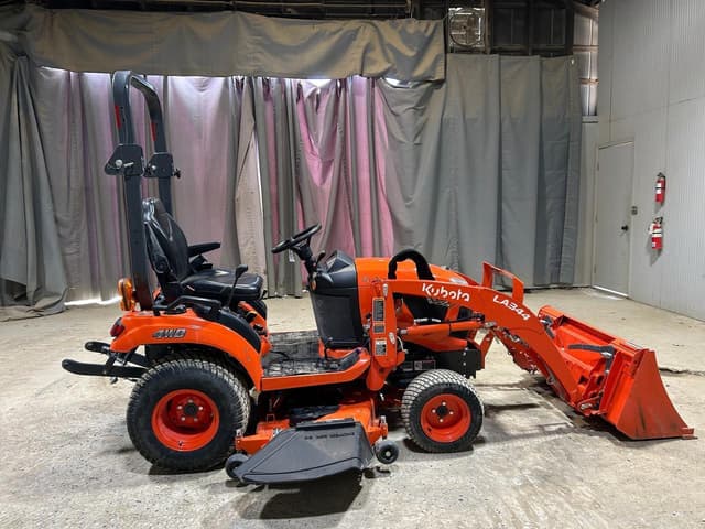 Image of Kubota BX2680 equipment image 4
