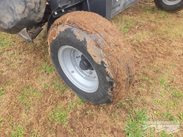 Image of Kubota DM5032 equipment image 3