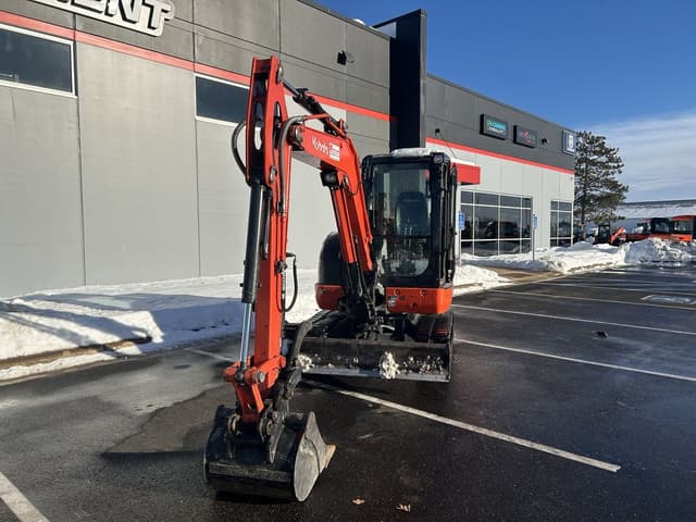 Image of Kubota KX040-4 equipment image 1