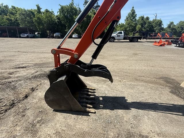 Image of Kubota KX080-4 equipment image 2