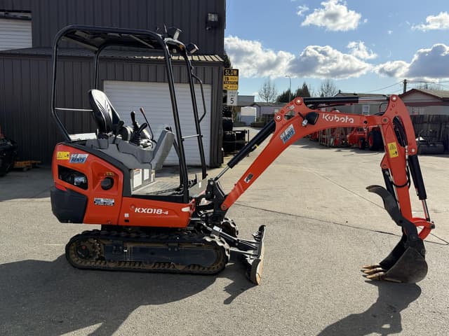 Image of Kubota KX018-4 equipment image 4