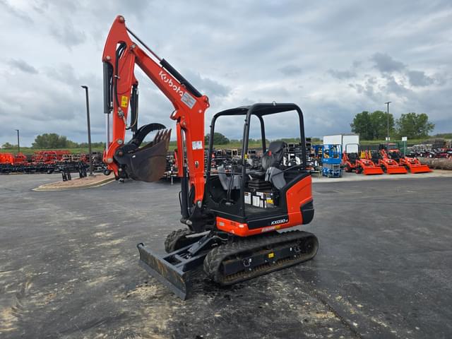 Image of Kubota KX030-4 equipment image 2