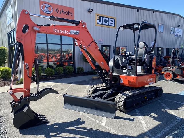 Image of Kubota KX033-4 equipment image 1