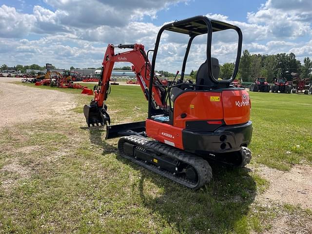 Image of Kubota KX033-4 equipment image 3