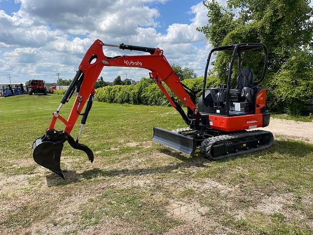 Image of Kubota KX033-4 equipment image 4