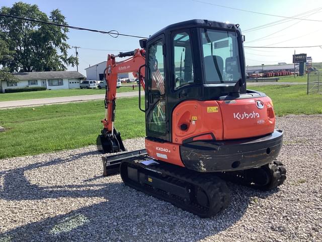 Image of Kubota KX040-4 equipment image 4