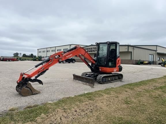 Image of Kubota KX040-4 Primary image