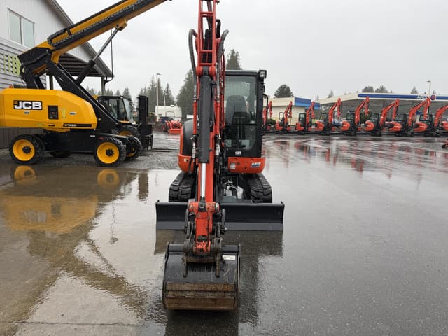 Image of Kubota KX040-4 equipment image 2