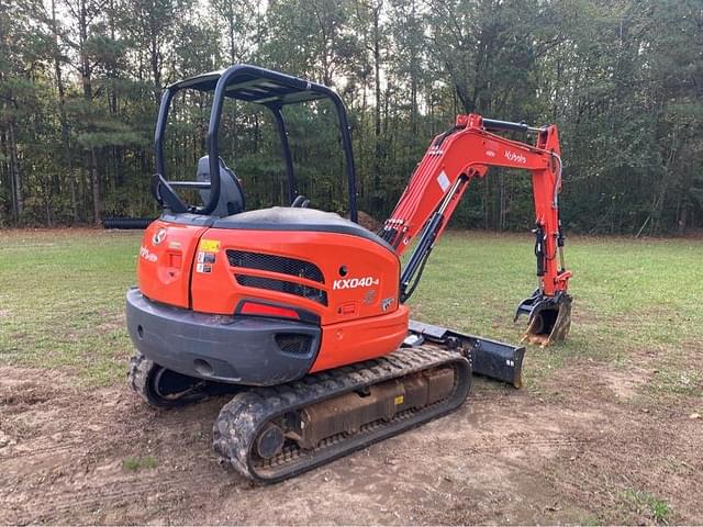 Image of Kubota KX040-4 equipment image 2