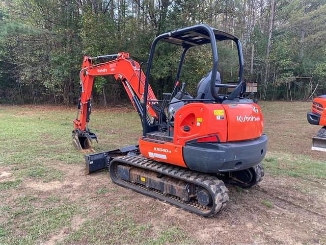 Image of Kubota KX040-4 equipment image 4