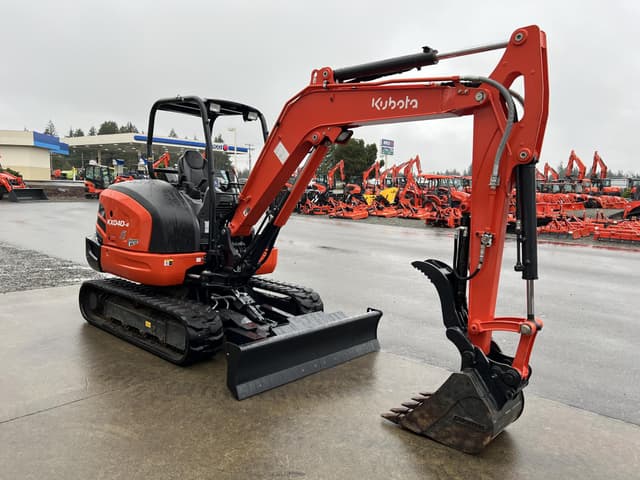 Image of Kubota KX040-4 equipment image 3