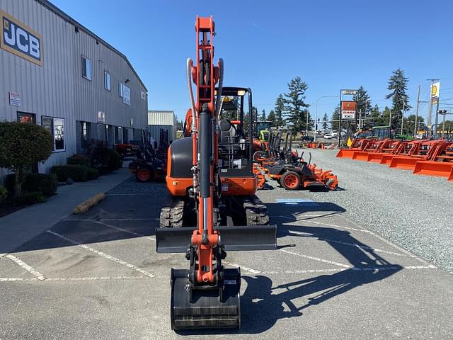 Image of Kubota KX040-4 equipment image 2