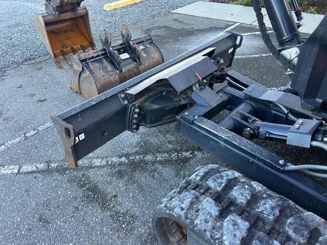 Image of Kubota KX040-4 equipment image 4